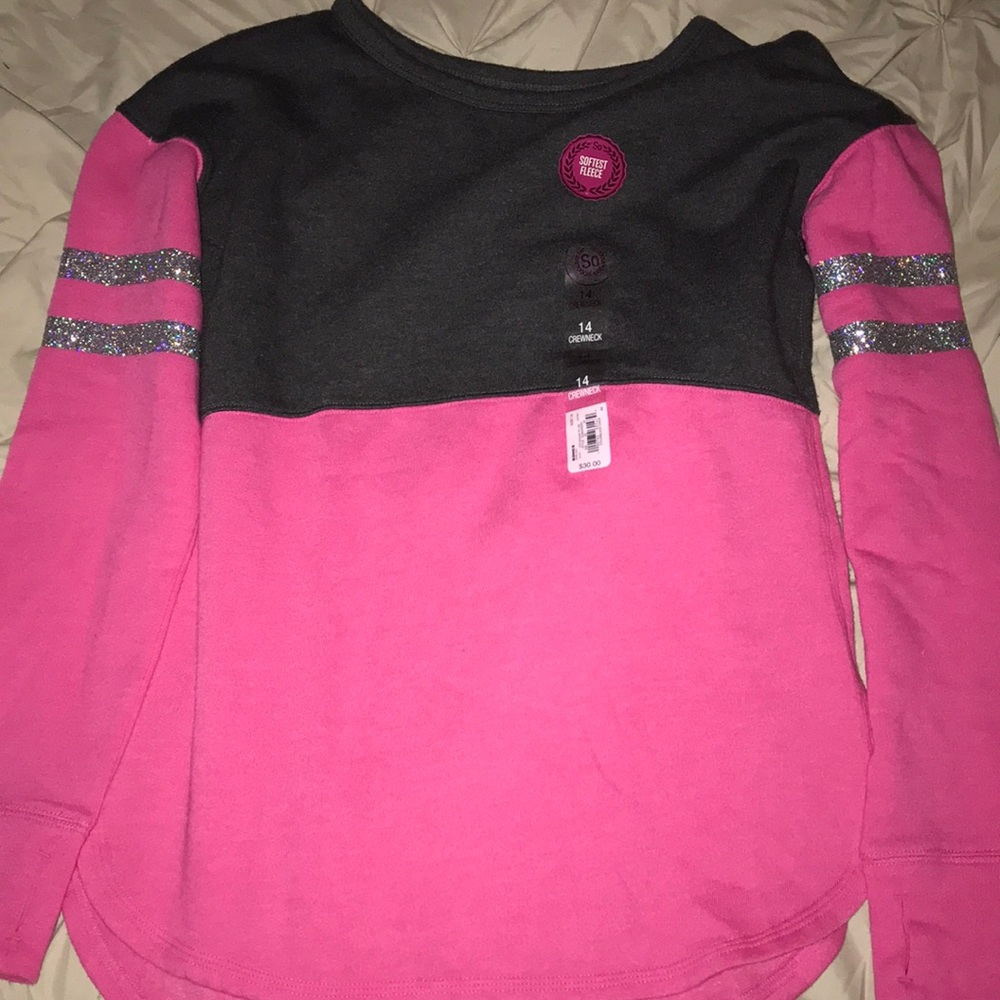 NEW w/o tags sweat shirt material